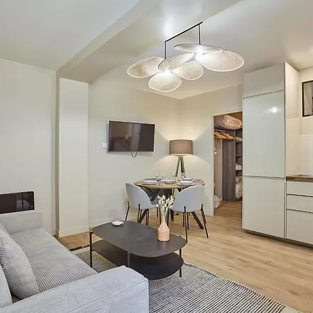 Center Of By Prestige Apartment Paris
